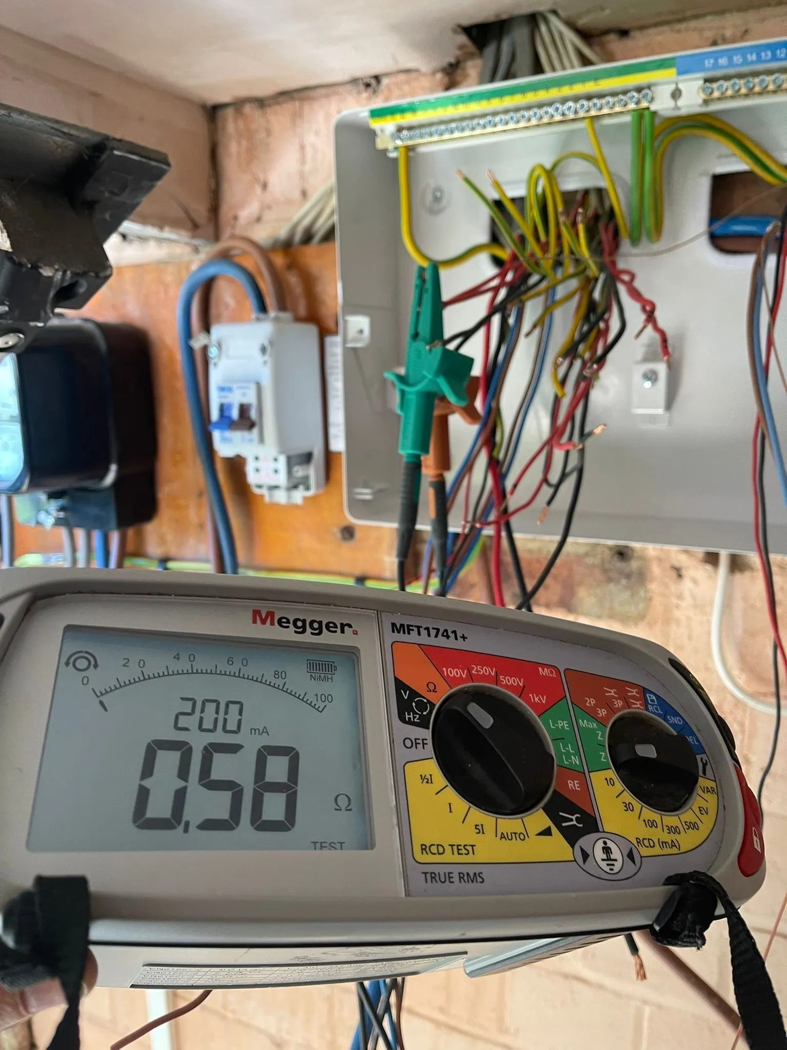 Consumer unit RCD switches — fault diagnosis by Entigen Kettering